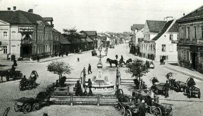 Henningi plats ja Peterburi t (nüüd Narva mnt). Tartu, ca 1890.