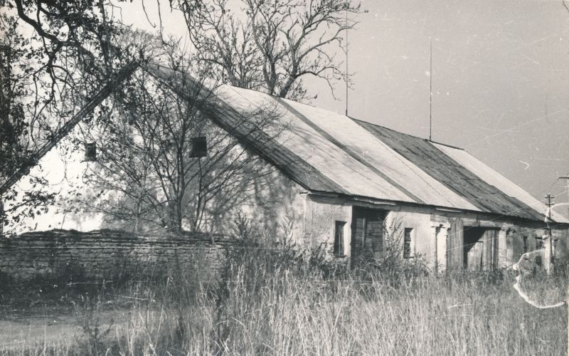 Photo. Riguld Manor. Black and white.   Located in Hm 5025.