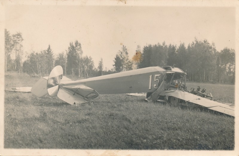 Purunenud lennuk. Tallinn, 1926.