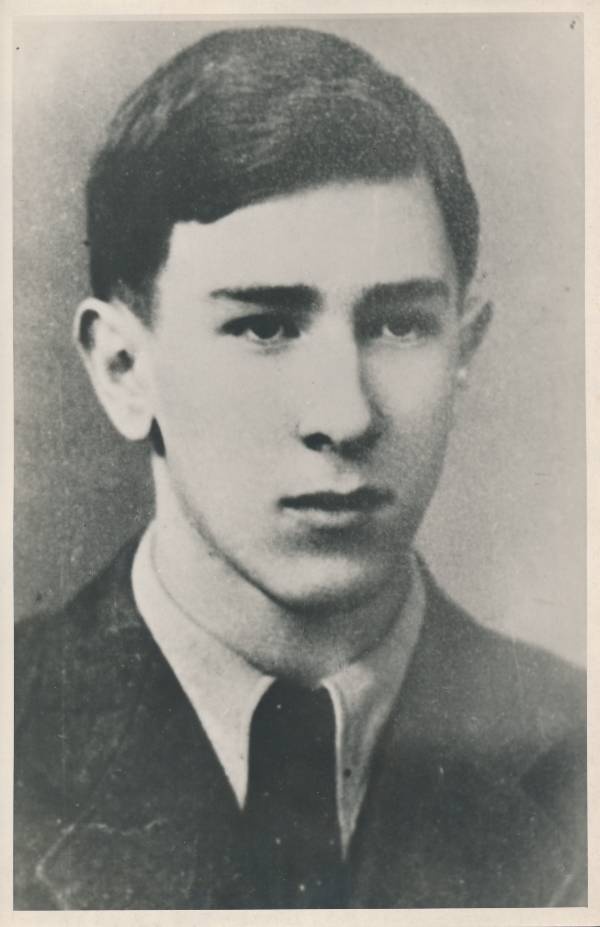 Tartu V Kooli ja Tartu Muusikakooli komsomoliaktivist V. Kossatkin 1940/1941a.