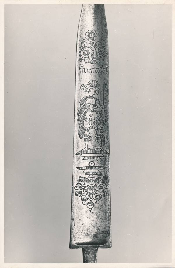 Tartu Linnamuuseumi fondis olev mõõk nr 2009.