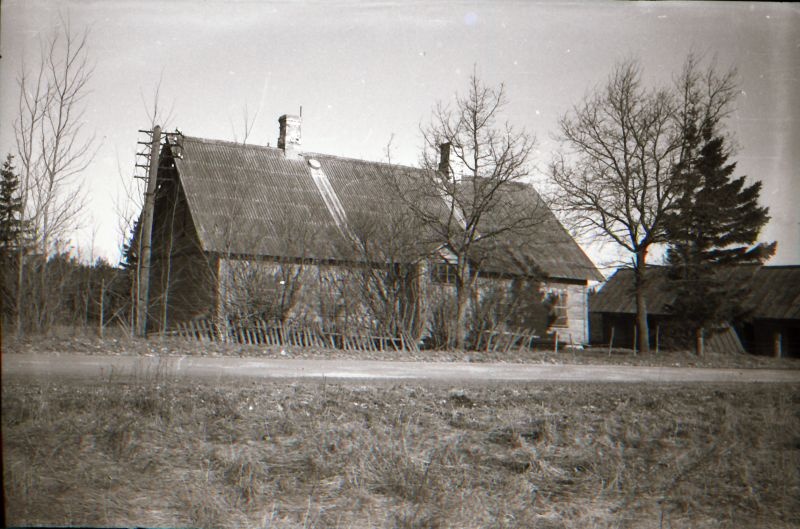 Negative. The building of the Pürksi village council. 1980s.