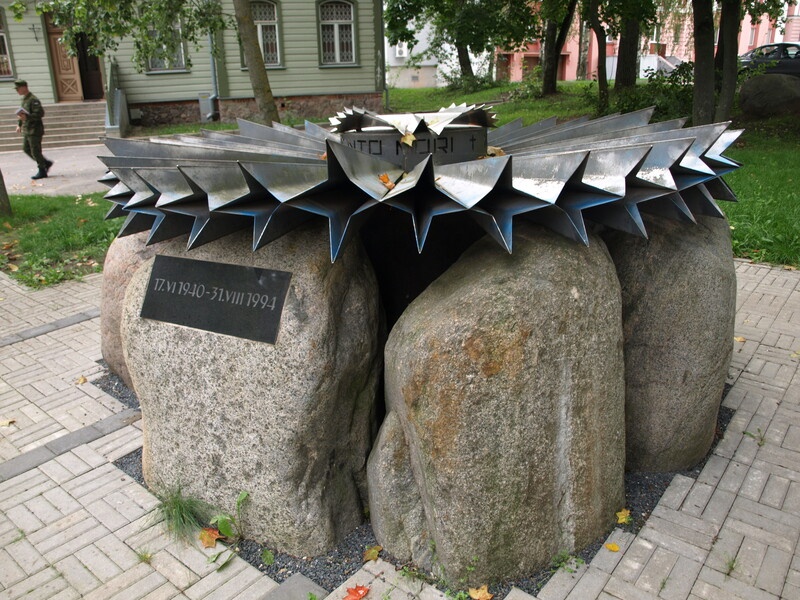 Stalinismiohvrite mälestusmärk "Rukkilill". Tartu, 2008. Foto Tiia Reisner.