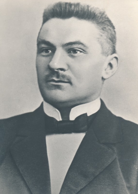 Jaan Sihver  - Eesti töölisliikumise juht Mõisakülas 1905. aasta revolutsiooni päevil.