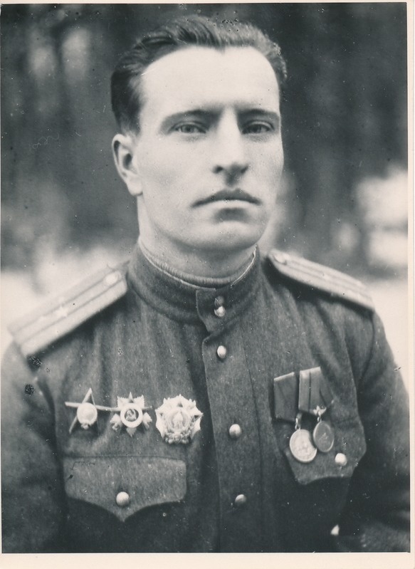 F. Drobatõi - 72. laskurpolgu komandöri asetäitja.  1944?