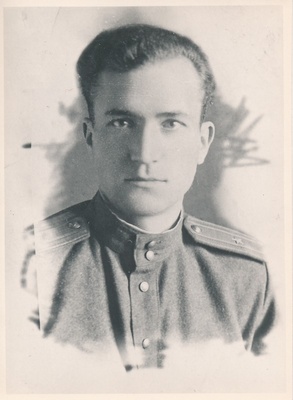 N. Lusik- 321. laskurdiviisi 72. laskurpolgu  sataabiülem. 1944?  duplicate photo
