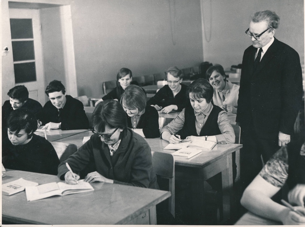 Tartu Ülikool. Professor Paul Ariste loeng. 1960ndatel.