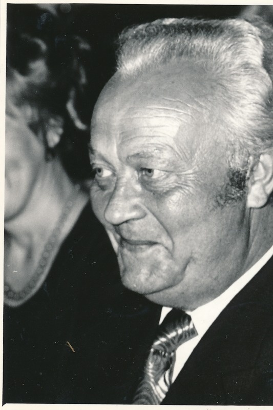 TRÜ, prof Juhan Peegel.