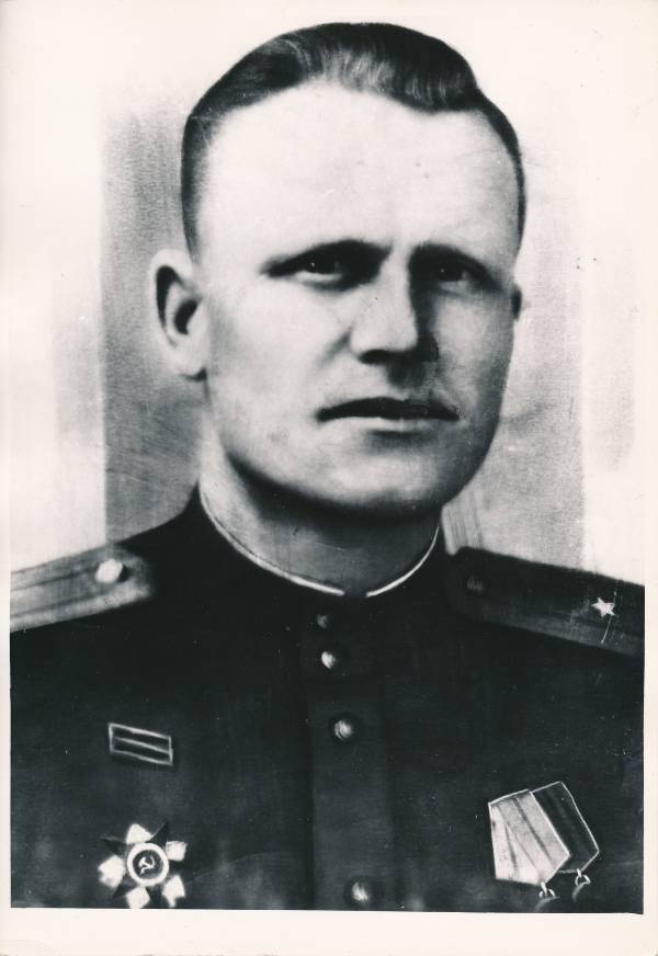 Portree.  86. Tartu laskurdiviisi 330. laskurpolgu komandöri asetäitja major Marakulin, Tartu vallutamislahingutes (1944) osalenu.