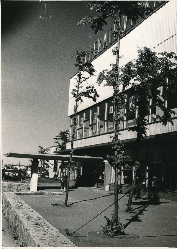 ETKVL-i Tartu Tarbijate Kooperatiivi Tartu kaubamaja ja restoran "Tarvas". 1967