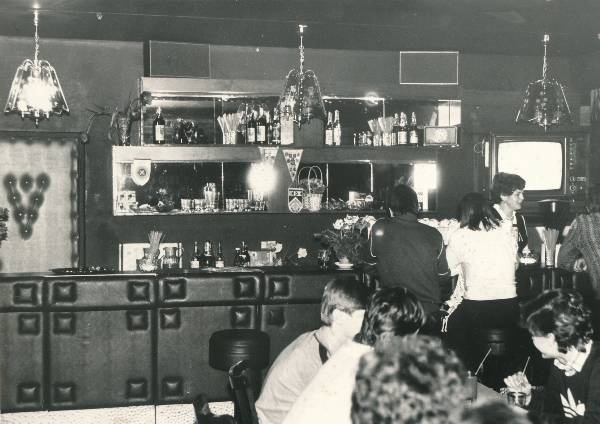Tartu linnavaade. Annelinna uue kohviku Kalda baar. 1984.a.