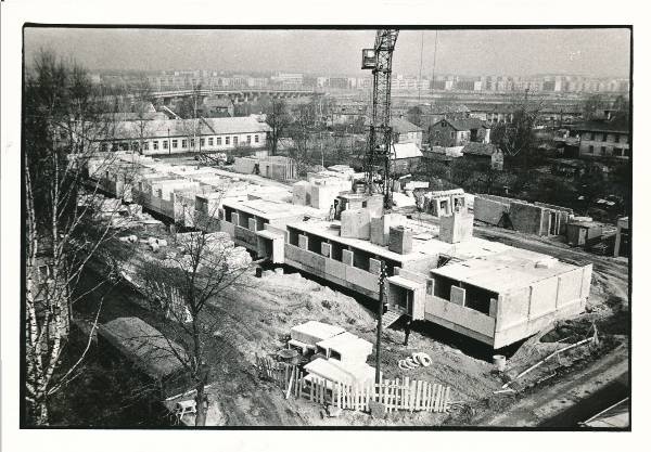 Tartu linnavaade. Kalevi mikrorajooni ehitus. 1984.a.