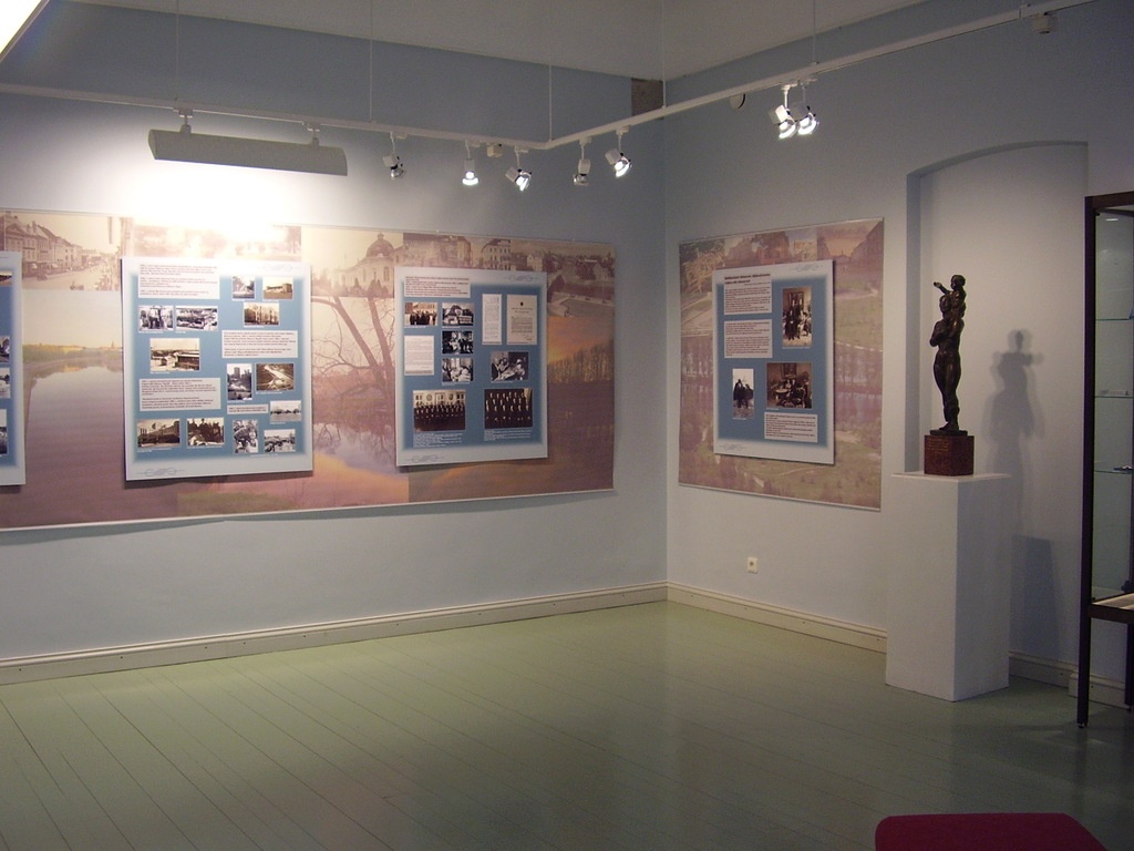 Näitus, Tartu linnapea Aleksander Tõnisson. Näitusesaal. Tartu, 2006.