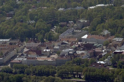 Vaade õhust. Vanalinn. Tartu, 2005.  similar photo