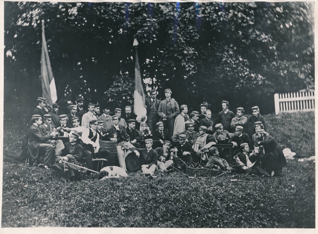 Korporatsiooni Livonia liikmed pidu pidamas. Tartu, 1868.a.