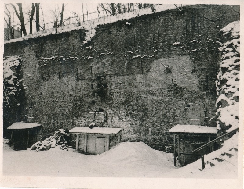 Püssirohukelder (eestvaade). Tartu, ca 1965.