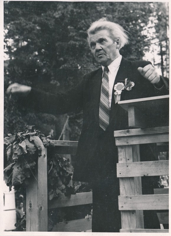 Tartu laulupidu: dirigendipuldis Juhan Simm.  Tartu, Kassitoome laululava, 27.06.1959. Foto A. Nilson.