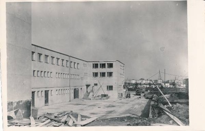 Tartu linnavaade. Kaubamaja ehitus Riia ja Aleksandri (Nõukogude) tn nurgal. 1965.a.  duplicate photo