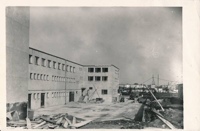 Tartu linnavaade. Kaubamaja ehitus Riia ja Aleksandri (Nõukogude) tn nurgal. 1965.a.  duplicate photo