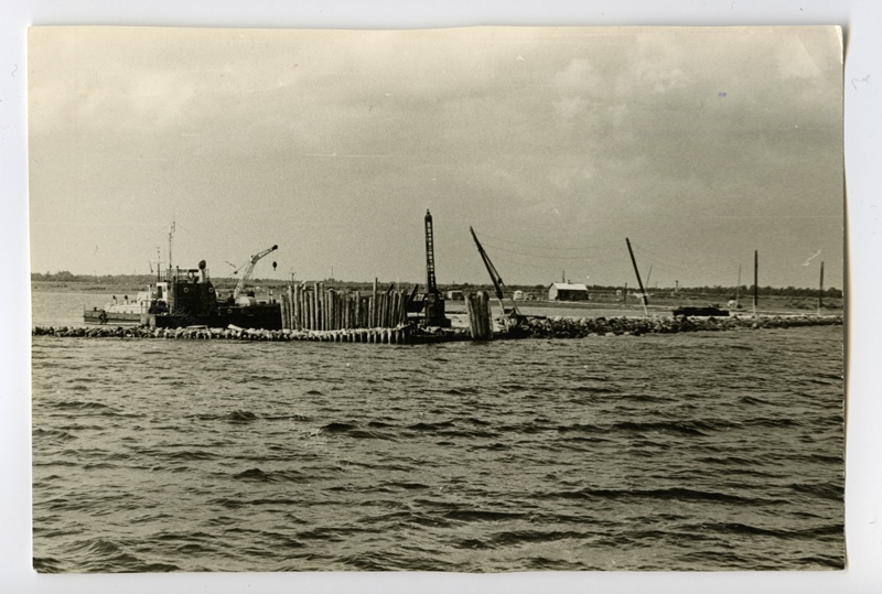 Construction of an extension of Sviby port in Vorms