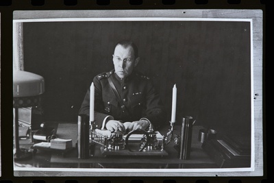 Kolonelleitnant dipl.insener VR Fred Olbrei Sidepataljoni ülemana 1934. aastal  similar photo