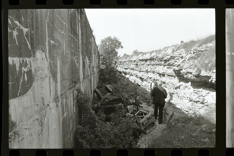 Betoneeritud rooduvarjendi esikülg, 1987