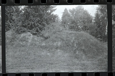 Varjendid Hiiesaare patareis, 1989  duplicate photo