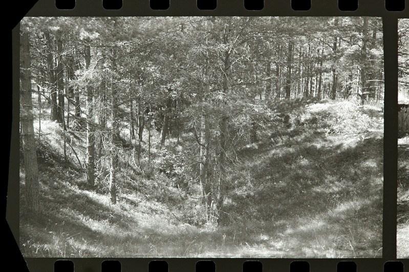 Tahkuna 12" patarei kuivenduse peakraav 2. ja 3. suurtüki vahel mere poole, 1987