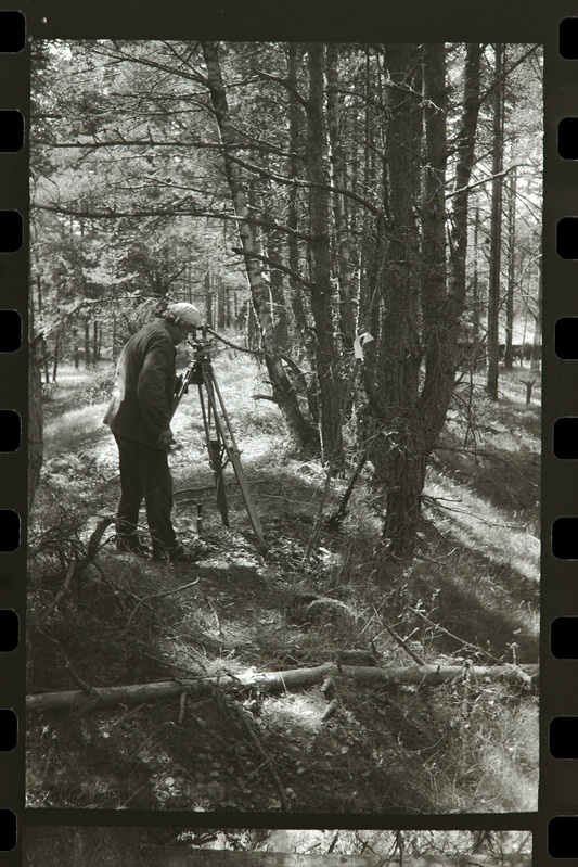 Nivelleerimistööd Tahkuna 12" patarei juures, 1987