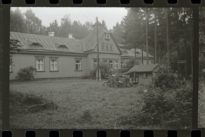 Taastatud ohvitseride kasiino Aegna saarel, 1989