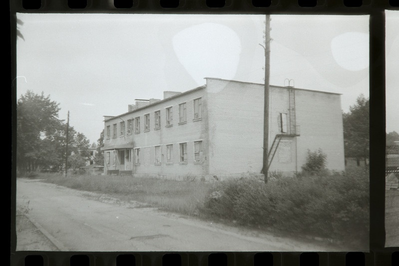 Kiltsi lennuvälja kasarmuhoone, 02.09.1993