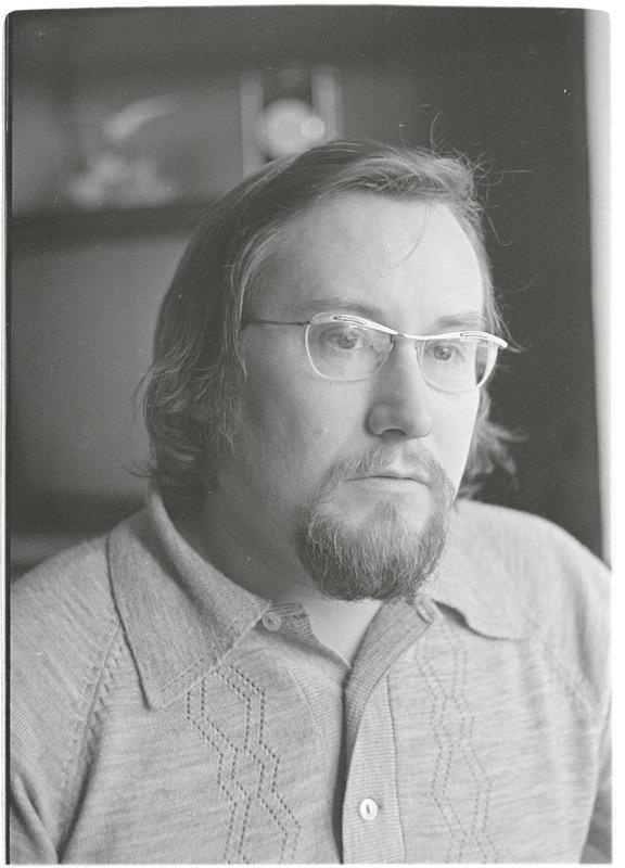 Kirjanik Kalju Saaber