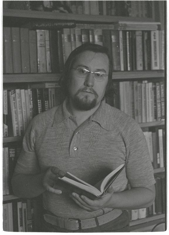 Kirjanik Kalju Saaber