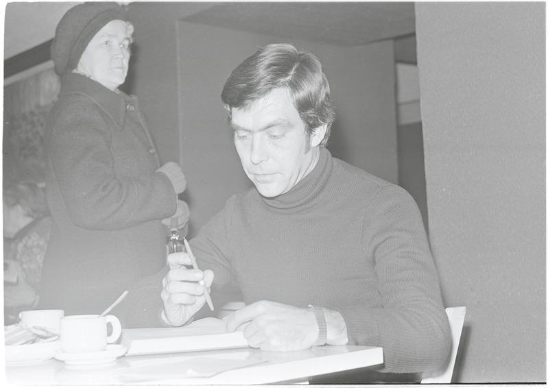 Õhtu "Dialoog autoriga" Rakvere Keskraamatukogus