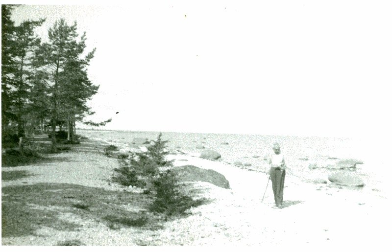 Photo. Borby beach.  Summer memories from Vorms in the album. 1933/34. Photo: J.F. Luikmil.