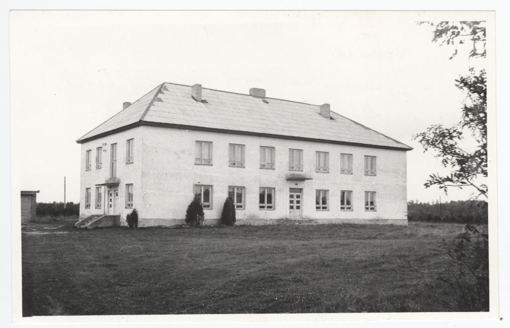Vormsi : Diby küla : Fishery Coast "Northern Coast" centre building