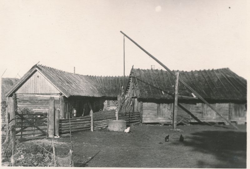 Photo. Uniforms. Farm building in Hullo village. 1932. Photographer. G. Vilbaste.