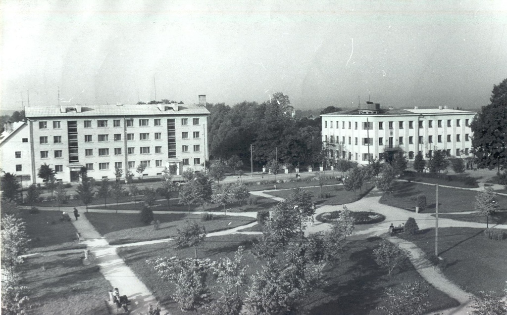 Foto. Võru.  Komsomoli väljak.