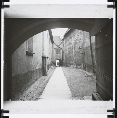 Tallinn, Börsi käik  similar photo
