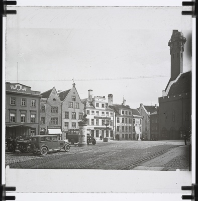 Tallinn, Raekoja plats  duplicate photo