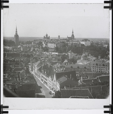 Tallinn, vaade Tallinnale Toompealt  similar photo