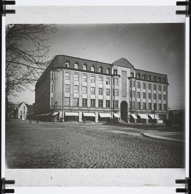 Tallinn, Saarineni maja  duplicate photo