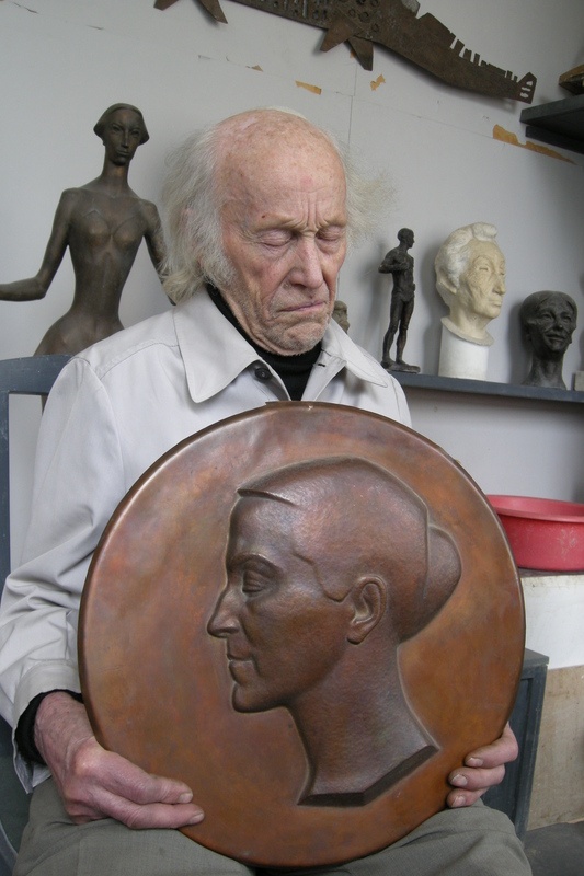 Skulptor Arseni Mölder