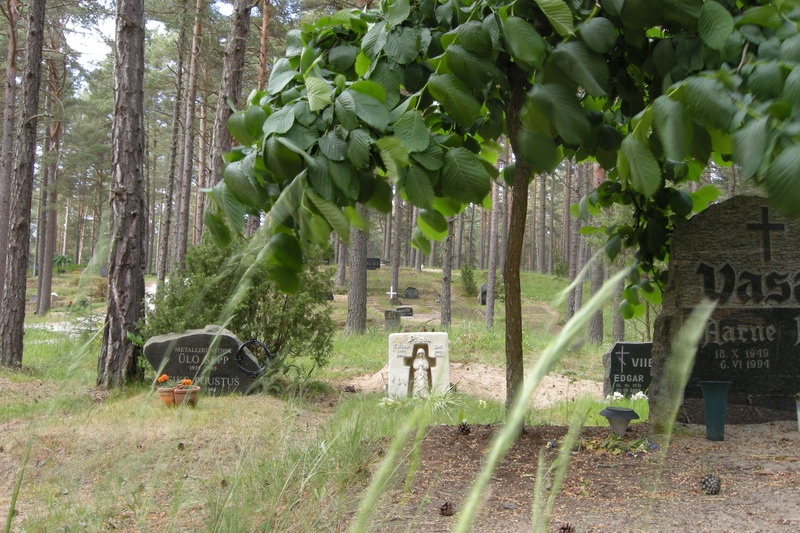 Keraamik Ellinor Piipuu hauaplats