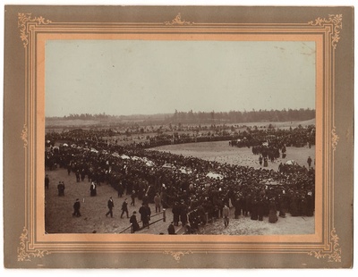 1905. aasta 16. oktoobril Uuel turul hukkunute matused Rahumäe kalmistul Tallinnas  duplicate photo