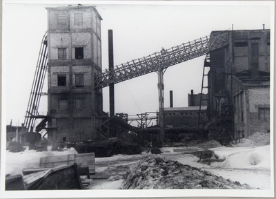 Stone oil. Preparation Department  duplicate photo