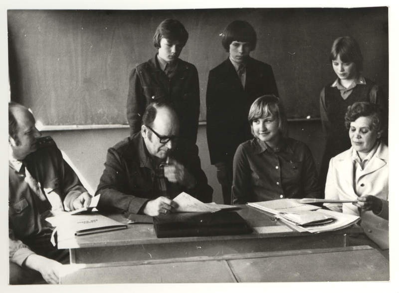 Vabariikliku tuletõrjekonkursi komisjon Nissi koolis