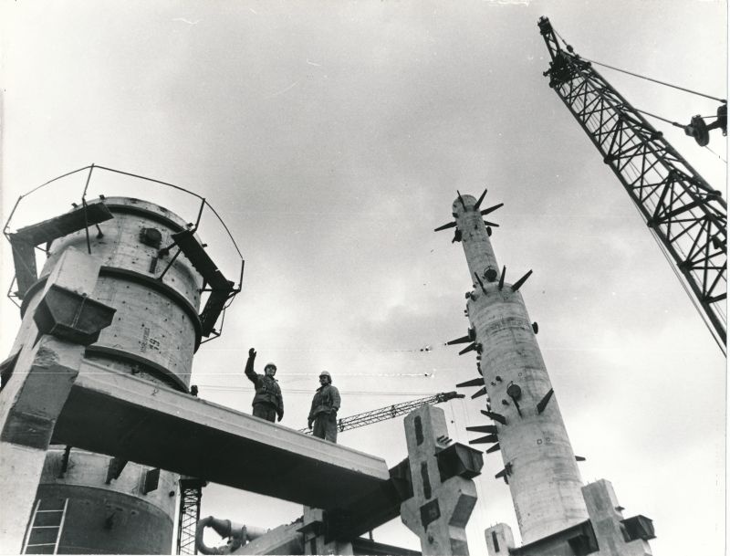 Photo. Stone oil The complex of formaline is expanded at the Põlevkivikchemical factory. In the picture: the production of formaline in the construction of a new Czech.