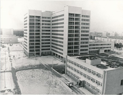 Photo. In the tenth five years, new hospitals were exploited with 2 500 beds. It is five times more than in the last five years. One of the largest and most modern is Tallinn Emergency Hospital.  similar photo