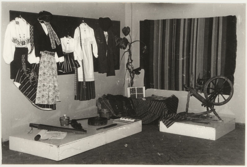 Harju Keskraamatukogu käsitöönäitus omakultuuripäeval